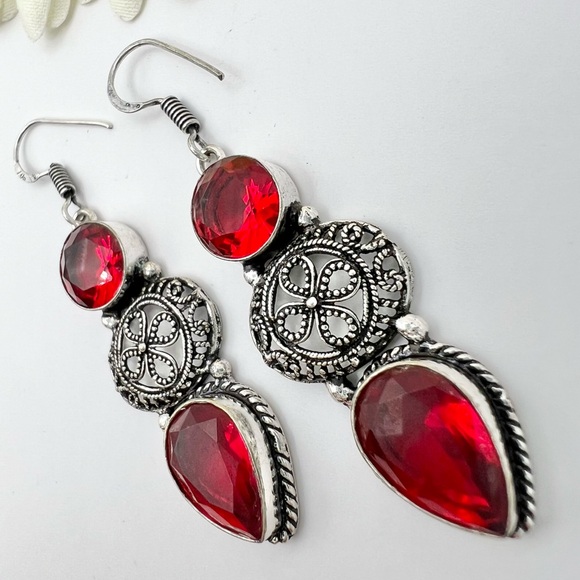 GARNET EARRINGS - Picture 13 of 13